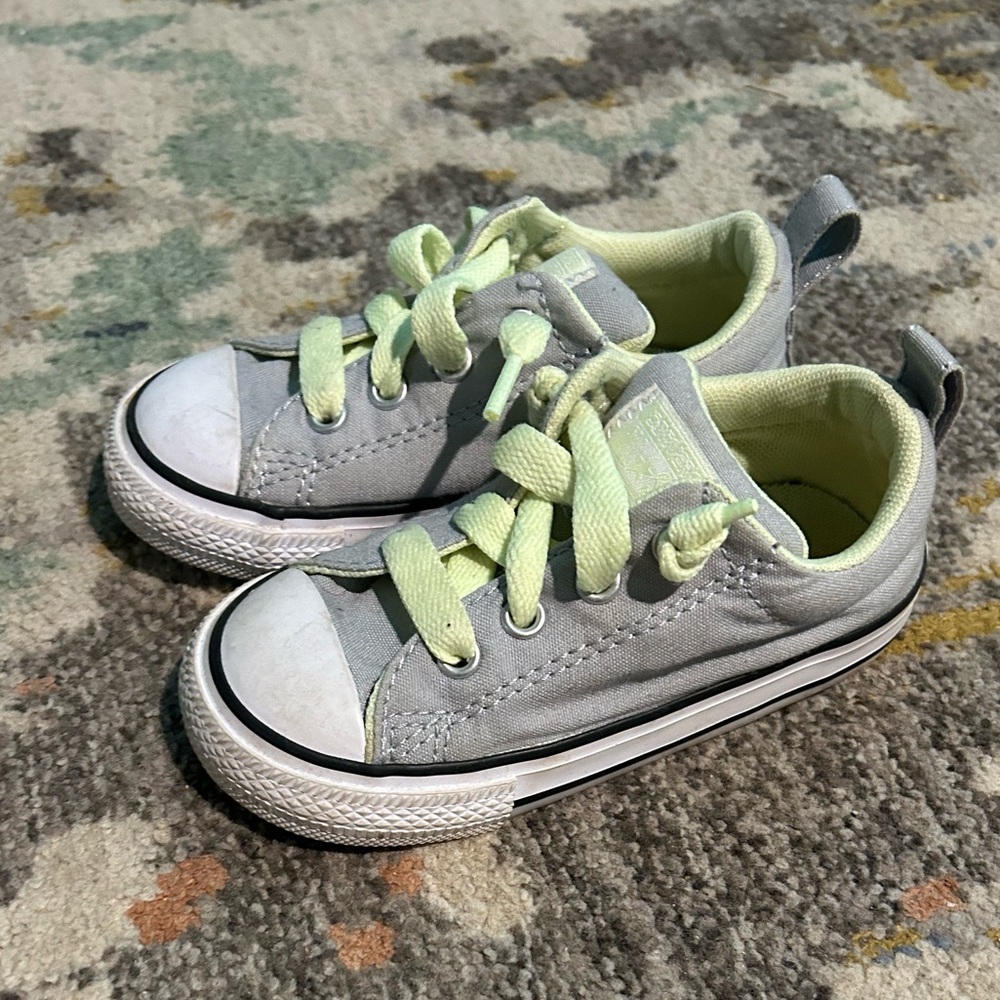 Converse - Picture 1 of 6